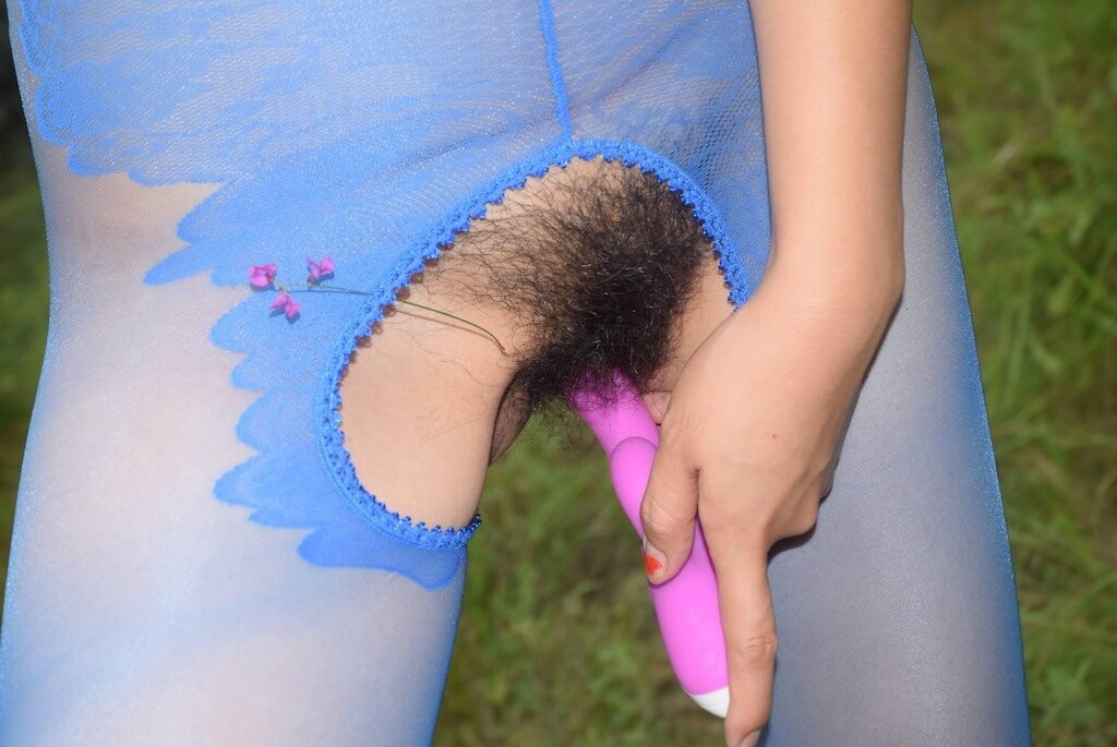 踏青露出盡情享受 [27P]