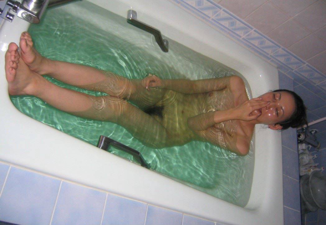 想進入這白嫩的小穴裡面嗎[22P]