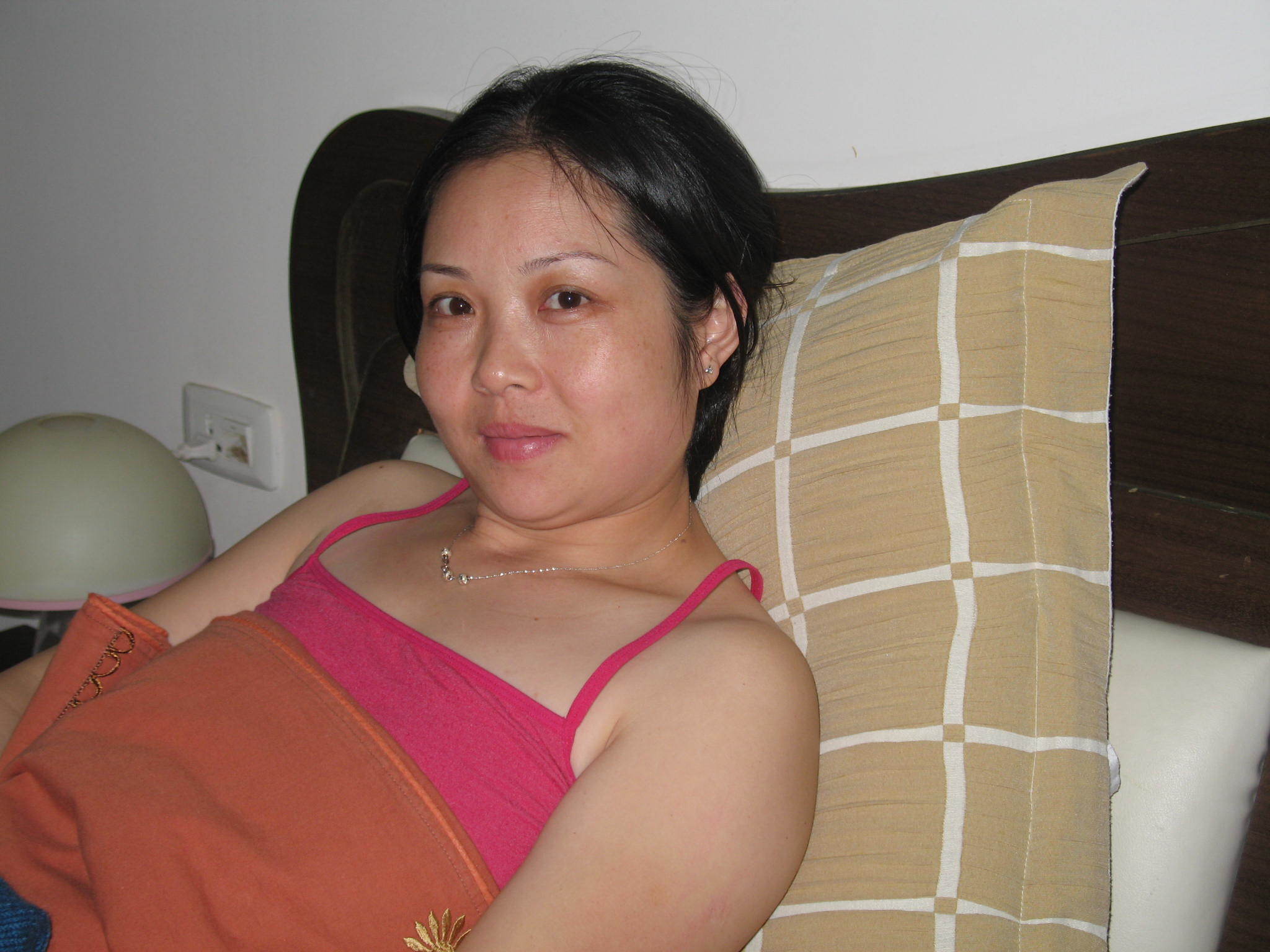 丰乳肥臀的少婦 [16P]