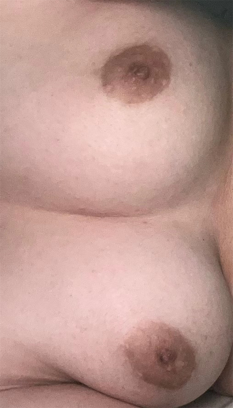 [旧叙原创]小少婦主動要求配合拍照發帖希望看看各位對他身體的評價性慾強渴望有人懂 手寫驗證 [12P]