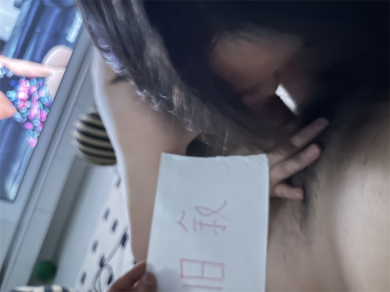 [旧叙原创]黑絲開檔少婦精修過的陰毛也是特別好看正在開發中 配合拍照迎合姿勢 手寫驗證 [12P]