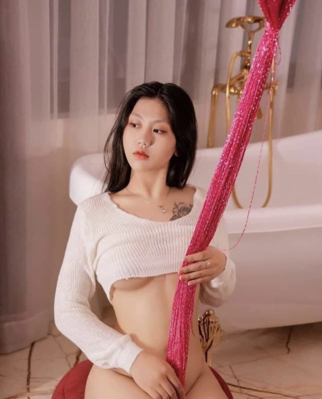 極品美乳粉嫩異常[17P]