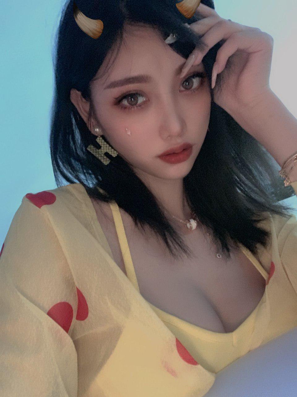 看那兩個車燈，趴著吊那麼真實那麼美[17P]