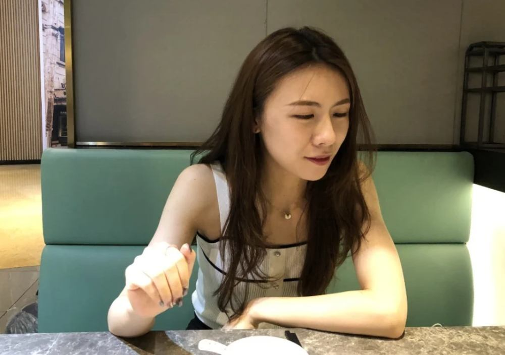 優雅少婦的日常生活照和做愛私拍，反差感巨大讓人欲罷不能[12P]