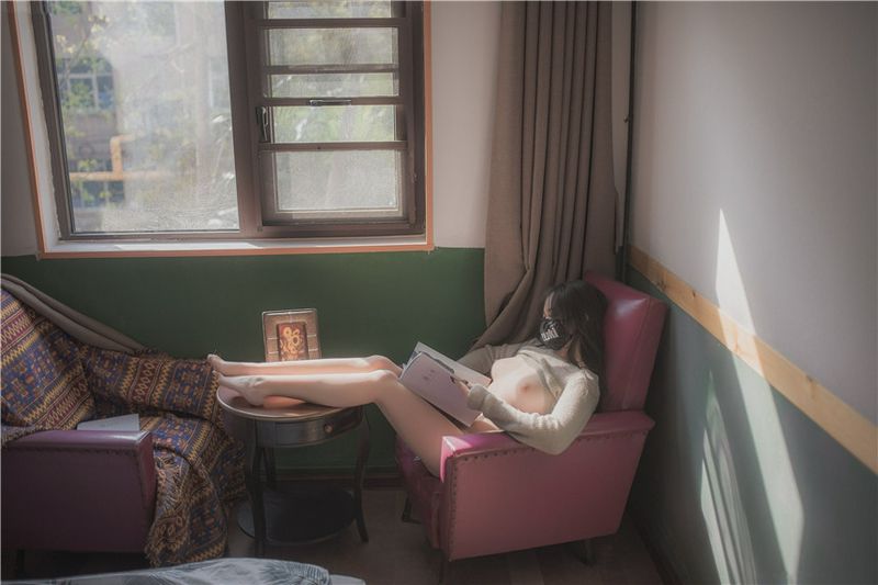 极品小女友跟个娃娃一样，我能死在她身上 [21P]