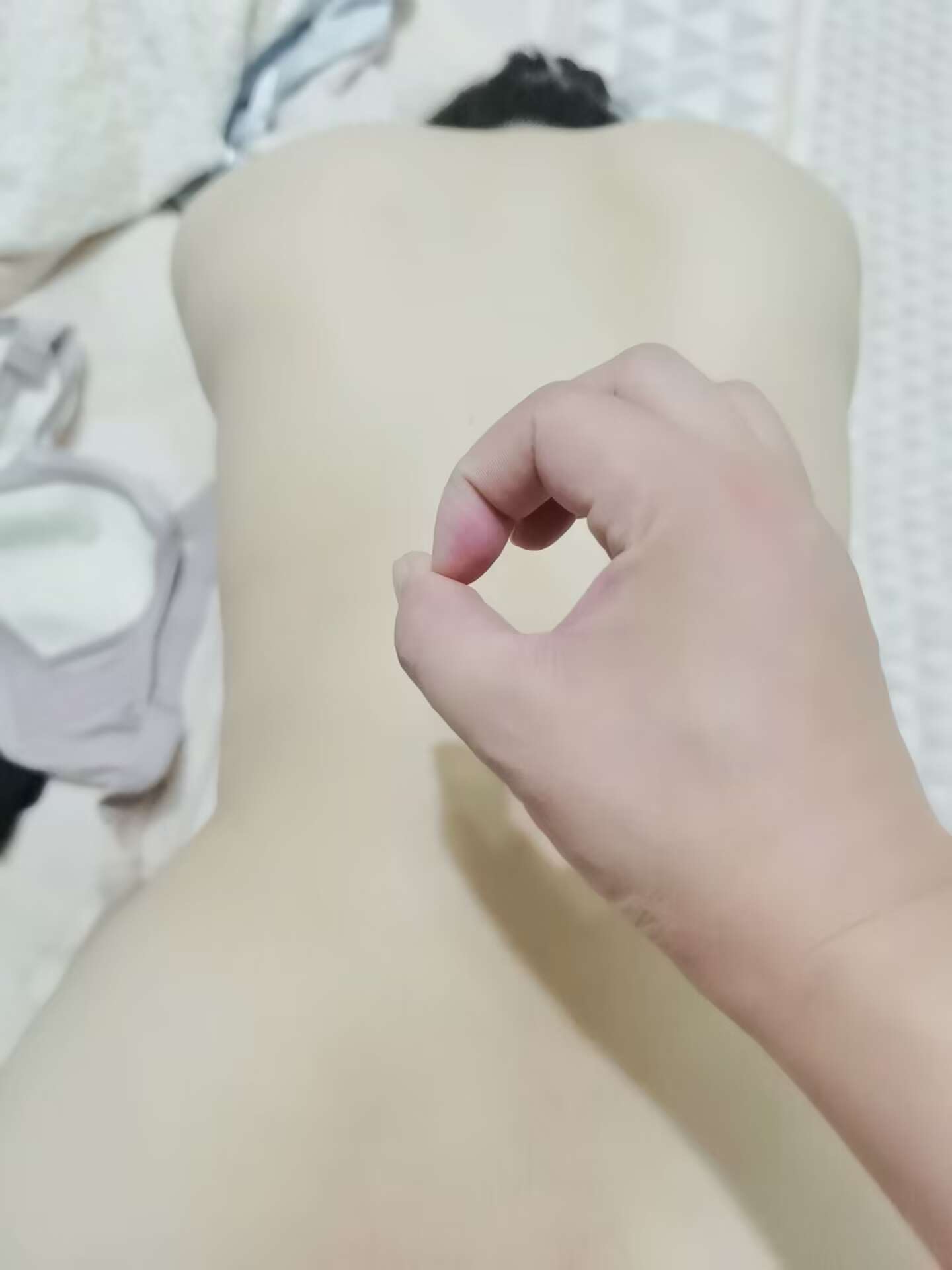 ［原創］手勢認證，蒼哥接投稿，江蘇蘇州3529夫妻入圈花名冊號455，在家擺弄大屁股，大奶露臉長相甜美，喜歡的來啊［20P］