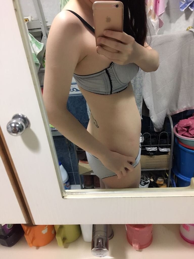 流了很多水玩具有點大有點受不了[10P]