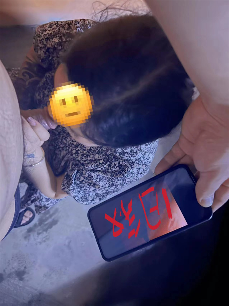 [旧叙原创]小母狗地下車庫露出口交後入嫩逼翹臀你喜歡的身材是這樣的嗎手寫驗證 [10P]