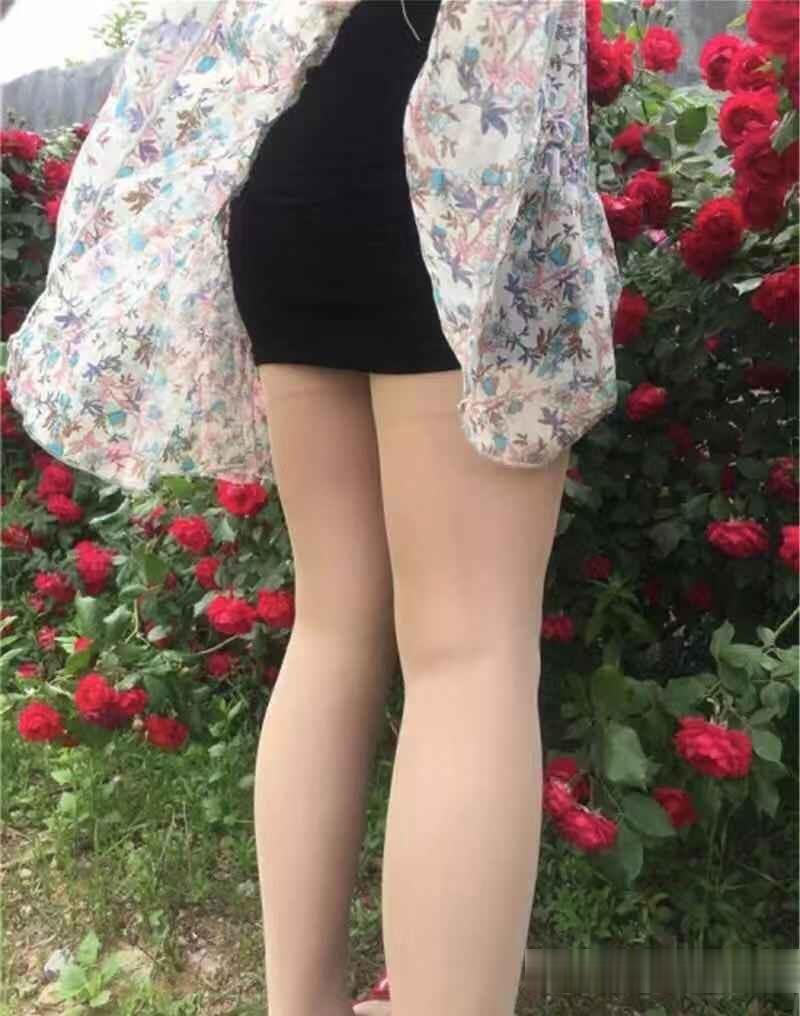 外面拍攝幾張[18P]