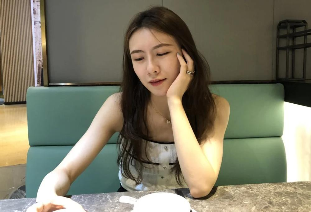 優雅少婦的日常生活照和做愛私拍，反差感巨大讓人欲罷不能[12P]