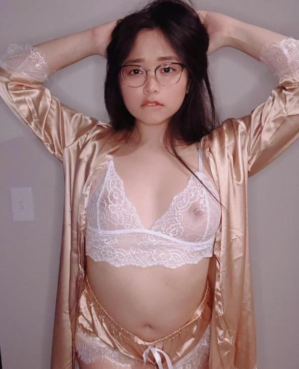 戴眼鏡的就是騷 [19P]