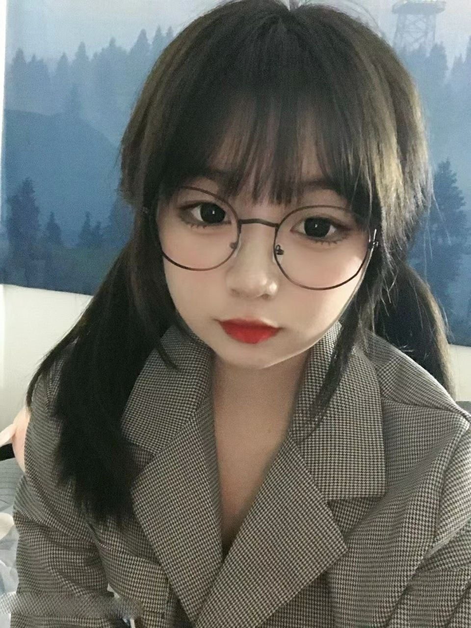 戴眼鏡的騷女友［11P］