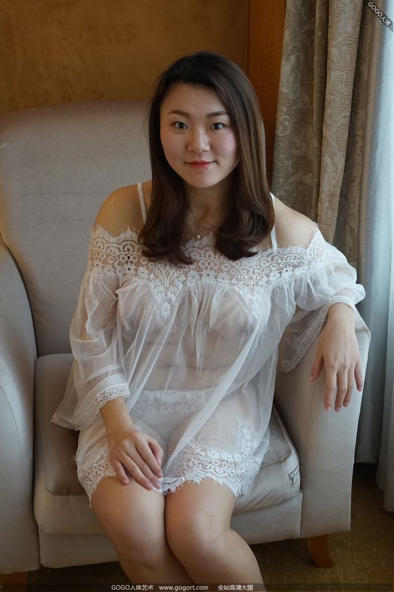 丰满美女国模小鱼超大尺度群P啪啪人体