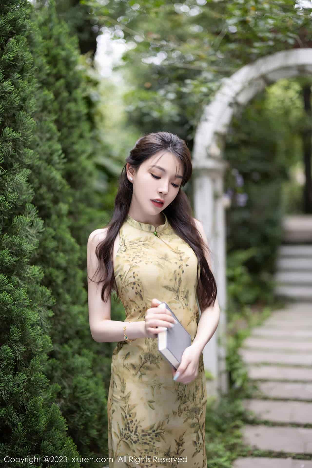 女神徐莉芝性感欧式文艺风拍摄曼妙苗条身姿明艳动人芳容丽质更妖娆