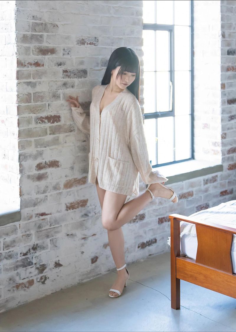 [小鳥遊るい]  比基尼下的優質輪廓很可以