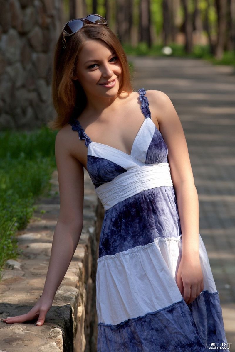 經典俄羅斯女神早期的曝光鮑照片分享 - Nikia A