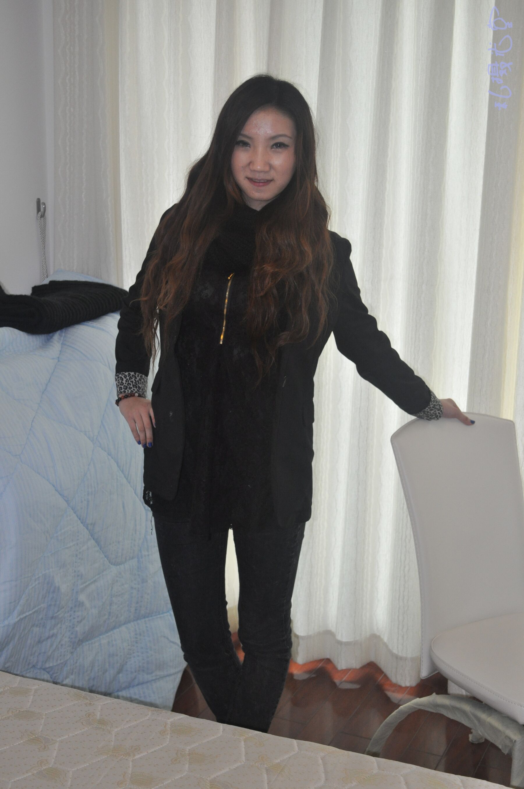 国模若若大尺度人体私拍套图