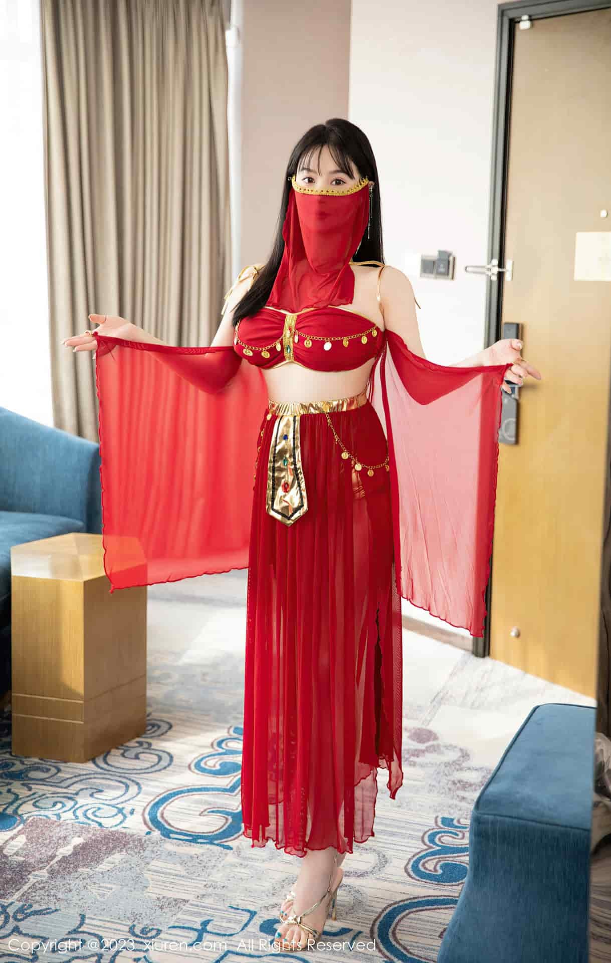 柚琪性感紅色西域舞服曼妙身姿嬌媚動人豐腴美攝臀心動魄