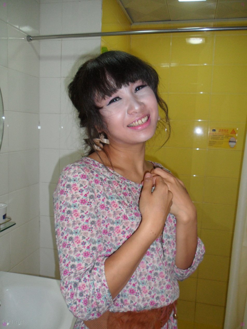 倩倩人體裸拍套圖-----115p