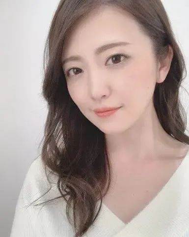 實用且風韻依舊「麥當娜專屬極品TOP 10」 輕熟女愛好者紙巾又不夠了!