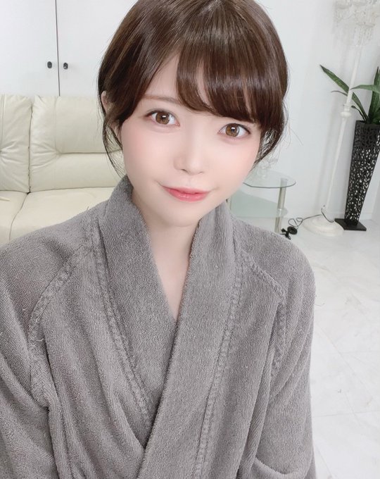 骨感纖細！  AA罩杯數學美少女「瀬戸內唯」出道！嬌喊「請用我來臀臀吧！」！