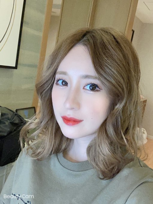 隱藏版！  E罩杯白皙美腿辣妹「柊可憐」不定期出沒界！