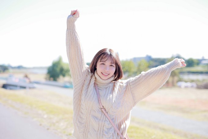 最喜歡的漫畫是JOJO！  G罩杯白嫩巨乳女大學生「宍戸裡帆」出道全因6年前首次看過的作品！