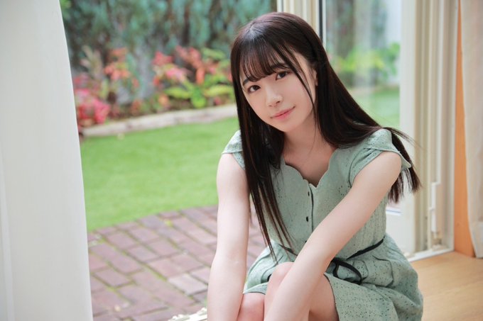 心念一轉！  G罩杯白皙美少女「東雲美鈴」肺炎害到無法當偶像、轉而出道！