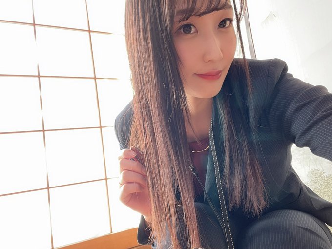 深宮怨婦！  E罩杯氣質巨乳美女「綾川富美」產後性慾爆發出道！