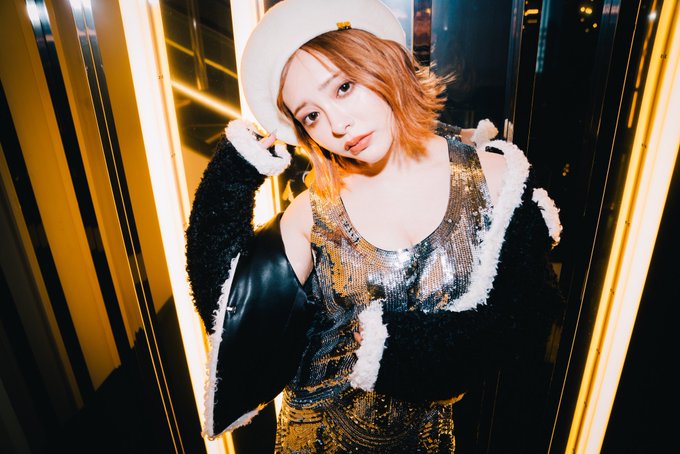 嘴巴上功夫！  D杯韓系小天后「小倉由菜」最新作痴女力大開舔遍全身！