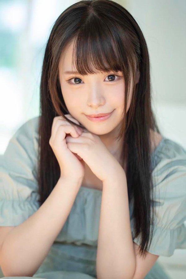 性癖好驚人！  C罩杯關西名校女大學生「鈴音杏夏」出道！