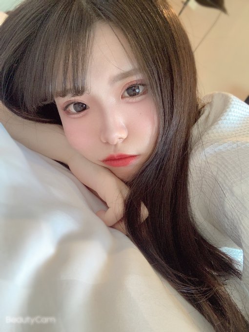 性癖好驚人！  C罩杯關西名校女大學生「鈴音杏夏」出道！