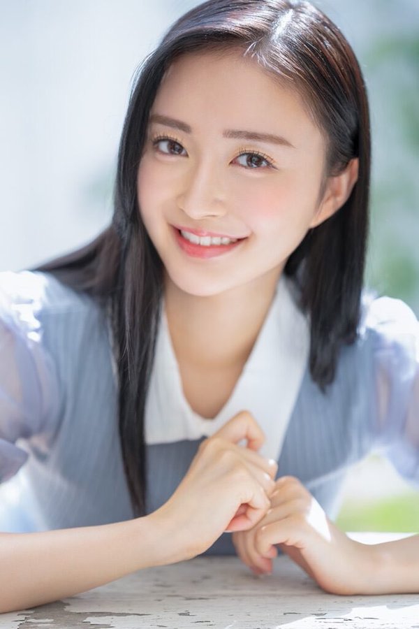 170公分！  G罩杯三聲道女大學生「鈴原美蘭」出道！