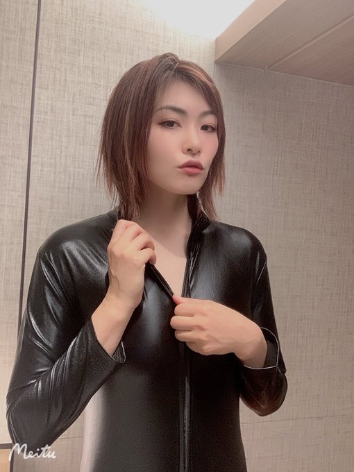 帥氣武鬥派！  F罩杯短髮巨乳美女「三岳祐奈」出道一年勤練柔術健身改變形象！