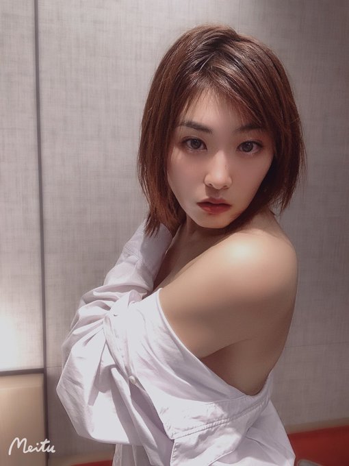 帥氣武鬥派！  F罩杯短髮巨乳美女「三岳祐奈」出道一年勤練柔術健身改變形象！