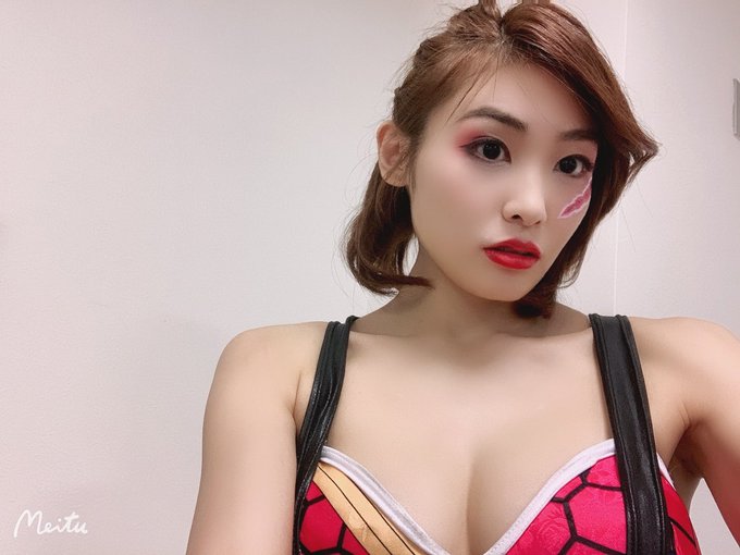 帥氣武鬥派！  F罩杯短髮巨乳美女「三岳祐奈」出道一年勤練柔術健身改變形象！