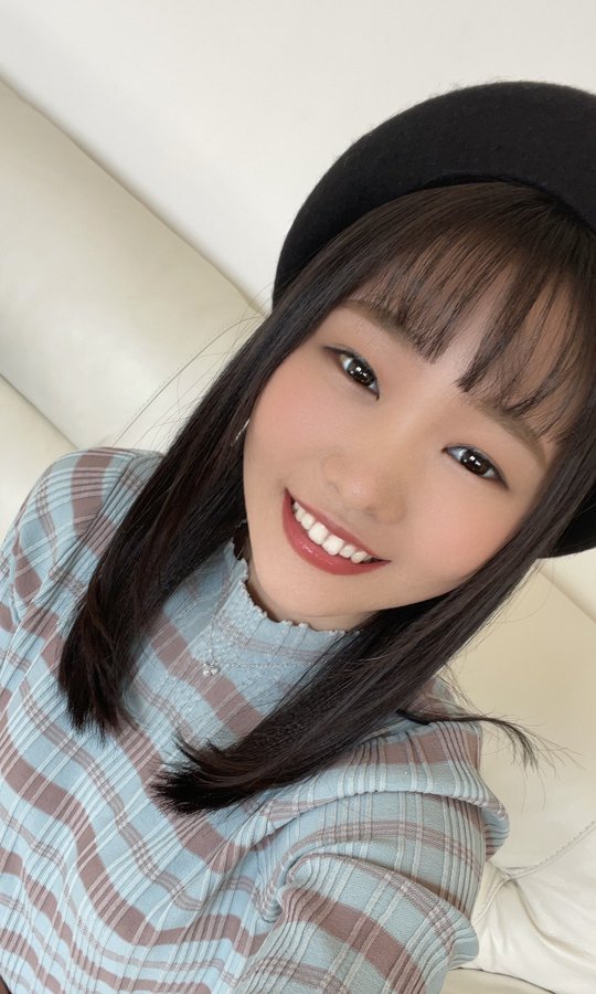 姐妹同時出道！  B罩杯美少女雙胞胎的妹妹「白石暖」！