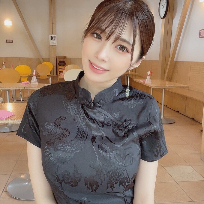 今年最後王牌Show hand! G罩杯寫真偶像「翼舞」頂尖片商S1正式出道!