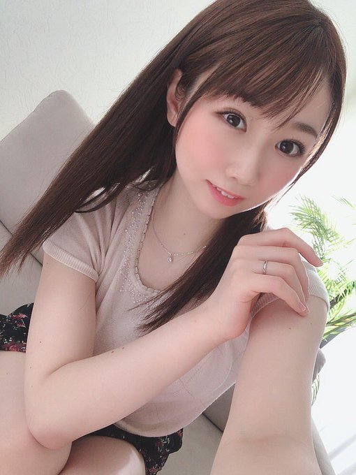 療癒可愛！  D罩杯芭蕾舞美少女「市川愛茉莉」出道！