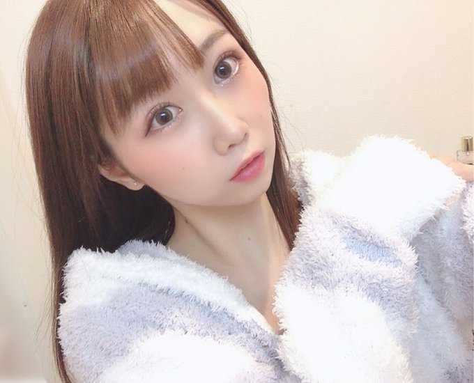 療癒可愛！  D罩杯芭蕾舞美少女「市川愛茉莉」出道！