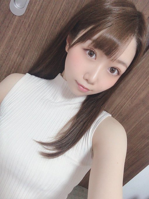 療癒可愛！  D罩杯芭蕾舞美少女「市川愛茉莉」出道！