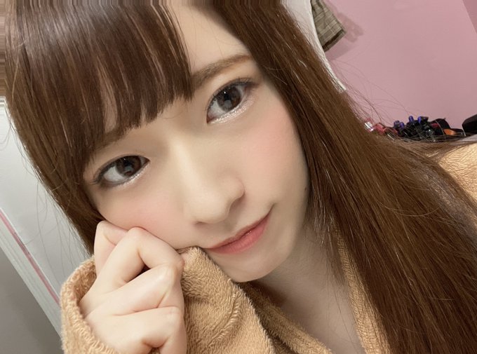 賢淑氣質！  D罩杯白嫩美少女「上坂芽衣」出道！食慾旺盛慾望更是無底洞！