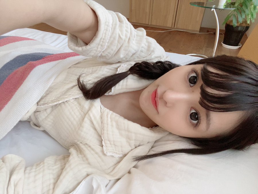 人如其名！雪嫩白皙B罩杯貧乳美少女「姬乃雪」出道！推特一周拿下近9千追蹤！