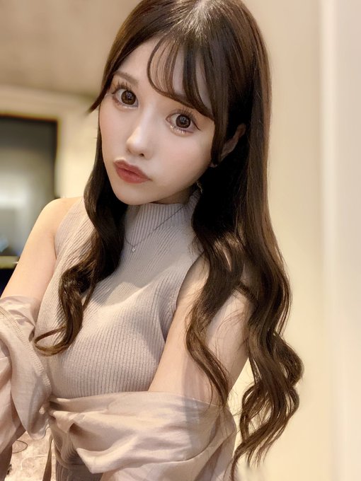 移籍改名！  F罩杯前地下偶像出道半年改名「天咲姫乃」火辣推特5天湧入上千粉絲！