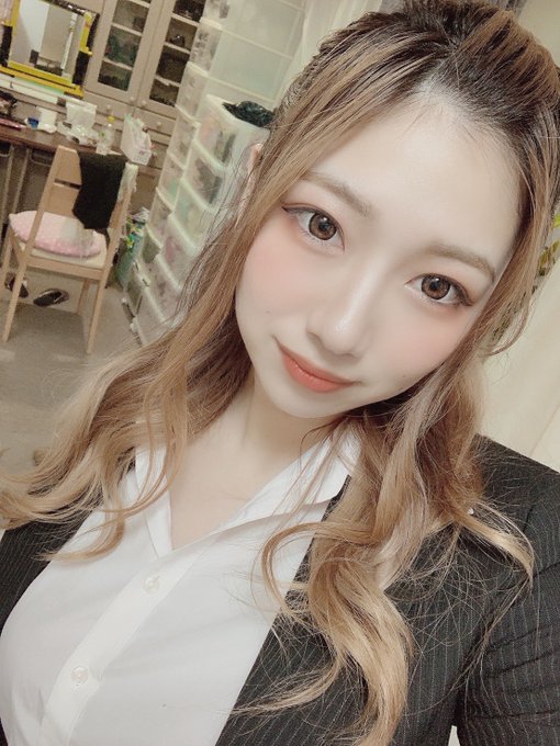 吹了12年！  F罩杯美女小號樂手「櫻坂凜花」出道！