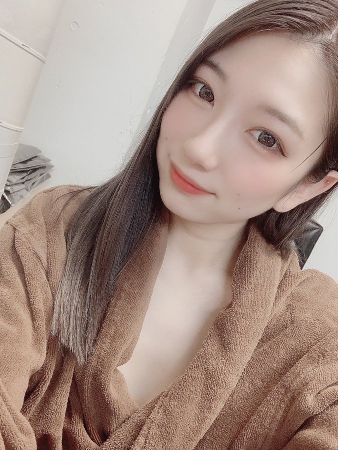 吹了12年！  F罩杯美女小號樂手「櫻坂凜花」出道！