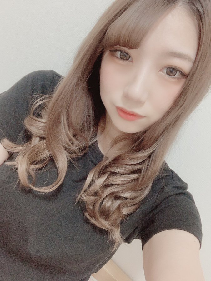 吹了12年！  F罩杯美女小號樂手「櫻坂凜花」出道！