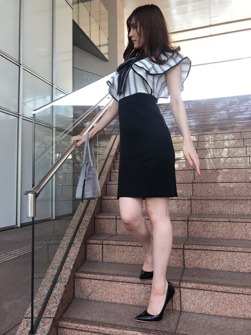 隱藏版！  172公分高G罩杯長腿巨乳大姊姊「安西夏海」素人出道！