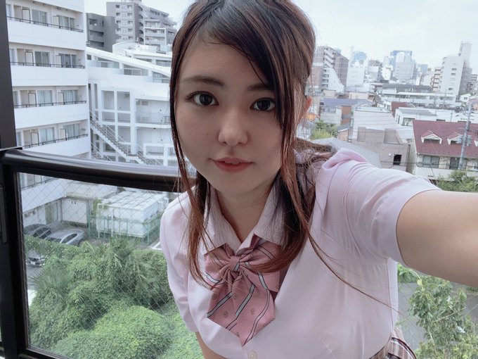 前藝能人？  ！  E杯嬰兒肥美女「春乃音」出道！自曝在演藝圈時就很想拍攝！