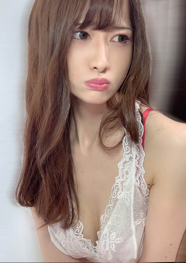 驚傳被捕！  26歲C罩杯校園選美冠軍「結城瑠美奈」上週在家中被起毒品當場被捕！